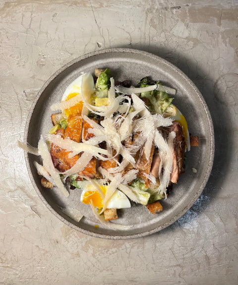 ENSALADA DE POLLO Y HUEVO DURO