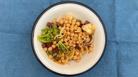 ENSALADA DE GARBANZOS Y VERDURAS