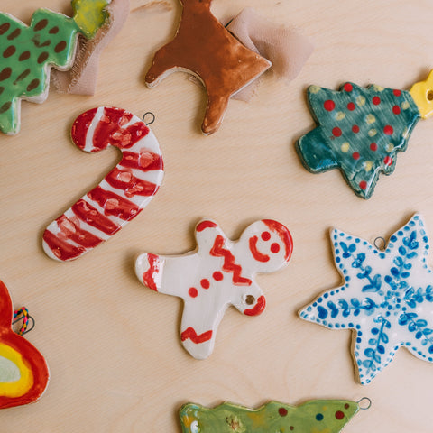 Taller de cerámica para niños: pinta tus adornos navideños