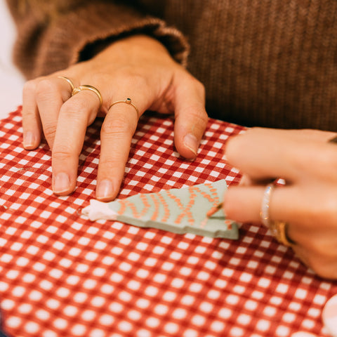 Taller de cerámica para niños: pinta tus adornos navideños
