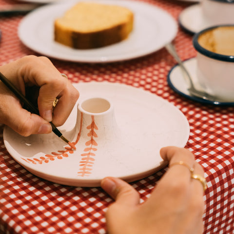 Taller de cerámica: decora tu portavelas